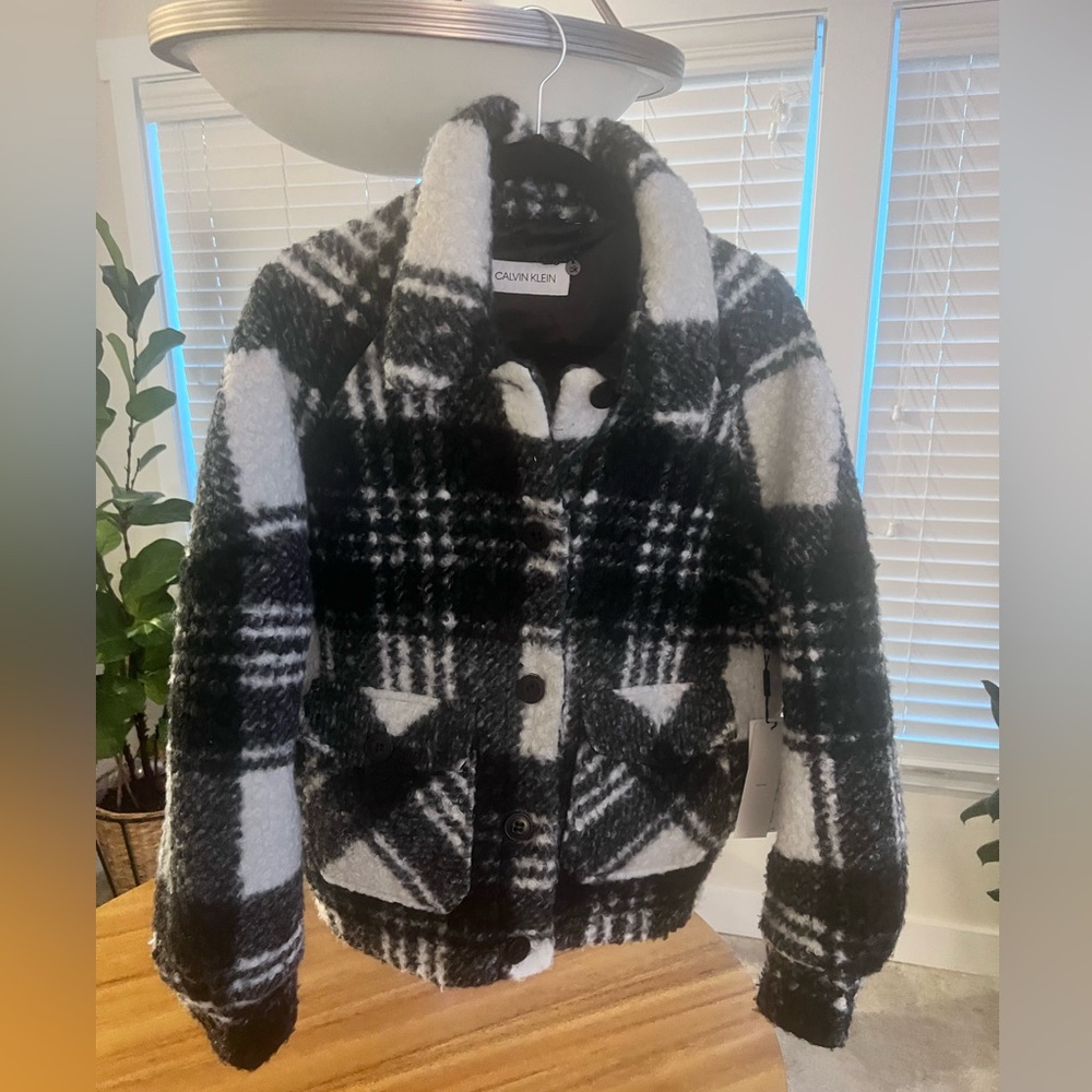 NWT Women’s Calvin Klein Boucle Button Front Jacket Size Medium